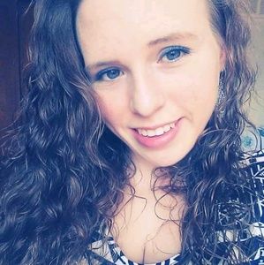 Meet your Posher, Juliea